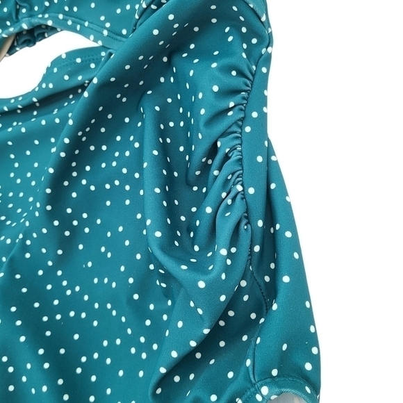L - Thyme | Maternity Polka-dot Cutout One Piece Convertible Swim Suit - Picture 5 of 12